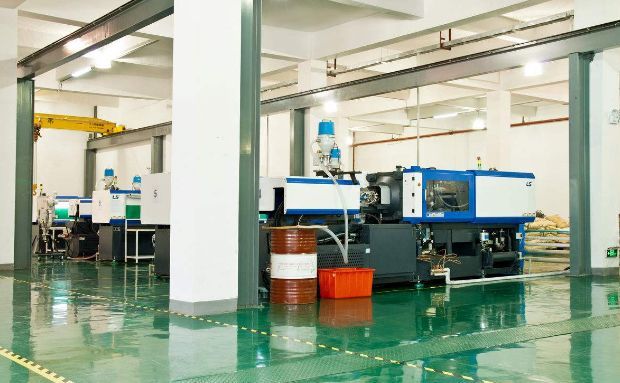 注塑模具成型制品，如果表面有裂紋該如何解決？