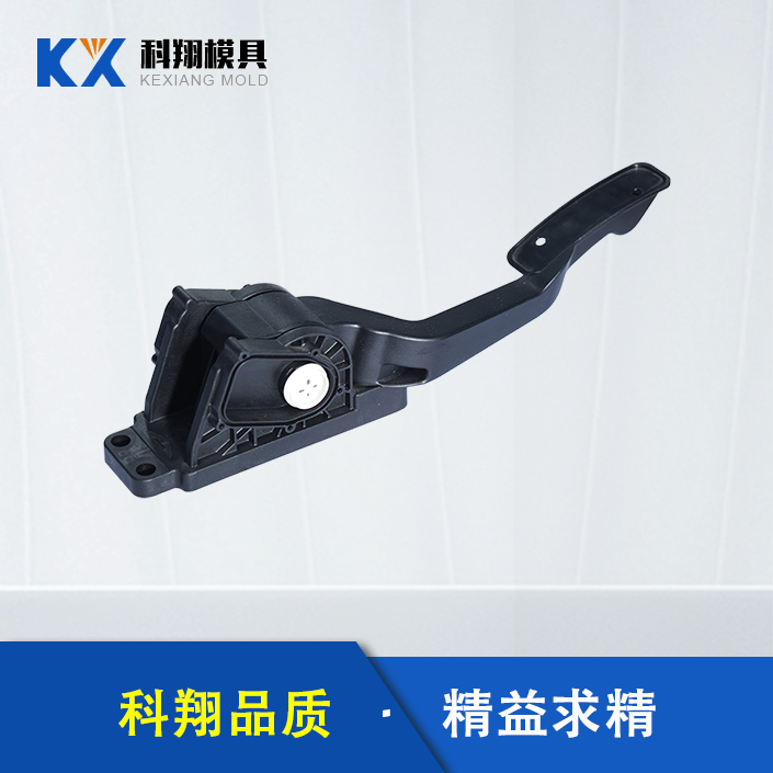 塑膠模具是什么？塑膠模具對比塑料模具有什么區別？